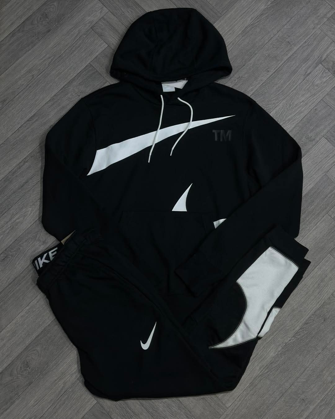 Ensemble Nike original