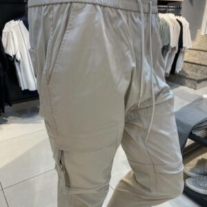 pontalon combat beig claire et blanc cassè